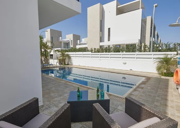 In Mit Geraeumigem Garten By Interhome Paralimni