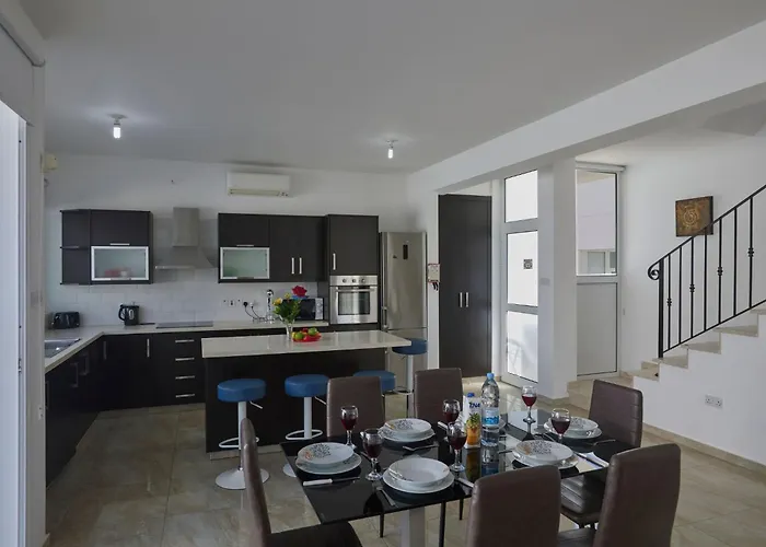 In Mit Geraeumigem Garten By Interhome Holiday home